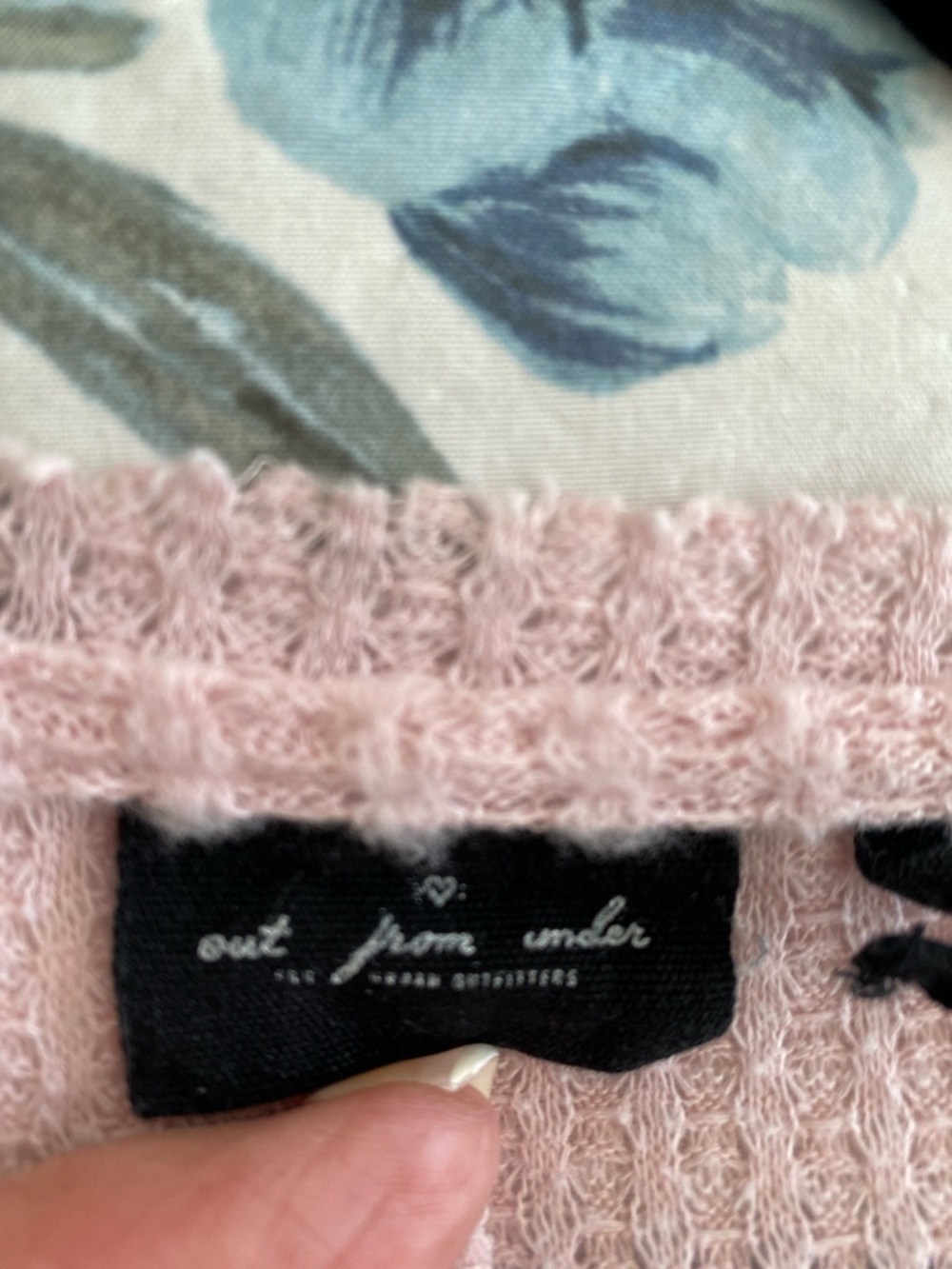 Urban Outfitters Pale Pink Fuzzy Knit Top - Picture 2 of 2